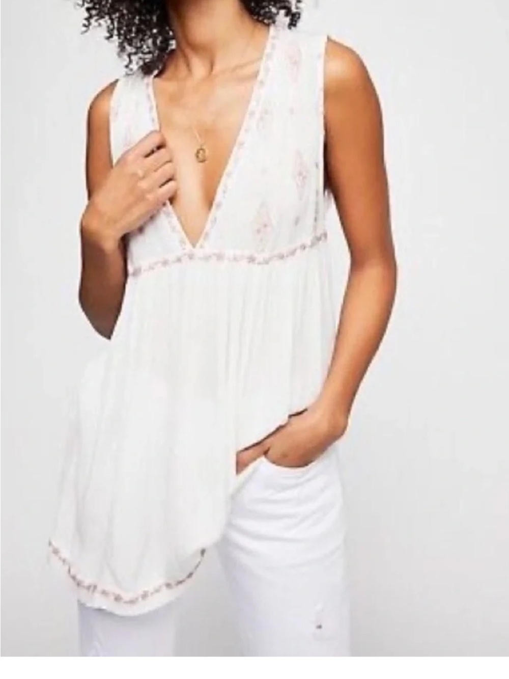 Free People White Sleeveless V-Neck Embroidered Camisole